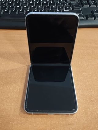 SAMSUNG Galaxy Z Flip6 256GB ..