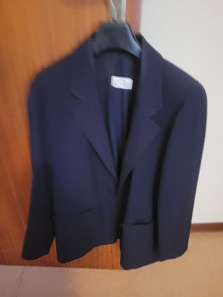 Giacca blu taglio comodo