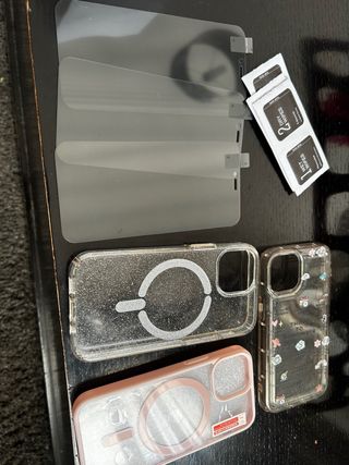 Fundas iPhone 12 mini + protectores
