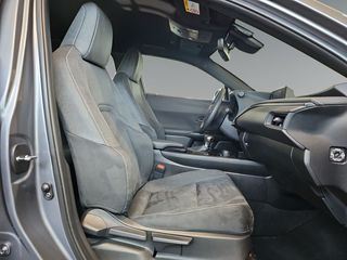 Lexus UX 2.0 250h Business