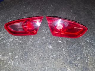 Pilotos porton Seat León mk2 (2008)