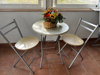 Mesa plegable terraza-jardín