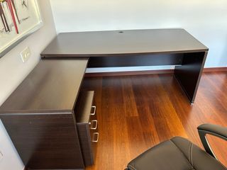 Mesa escritorio madera oscura