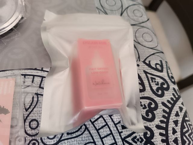 Pestañas nuevas postizas