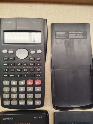 2 Casio fx-82MS: Calculadoras científicas
