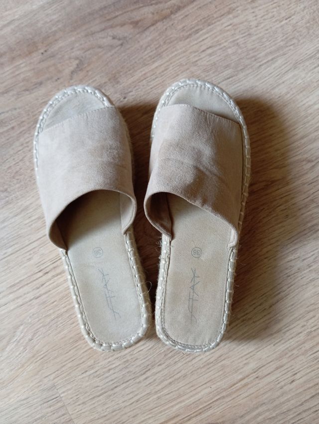 Sandalias plataforma beige