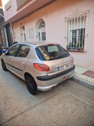 Peugeot 206