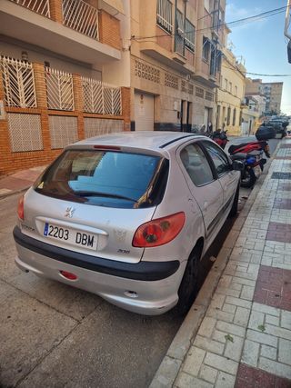 Peugeot 206