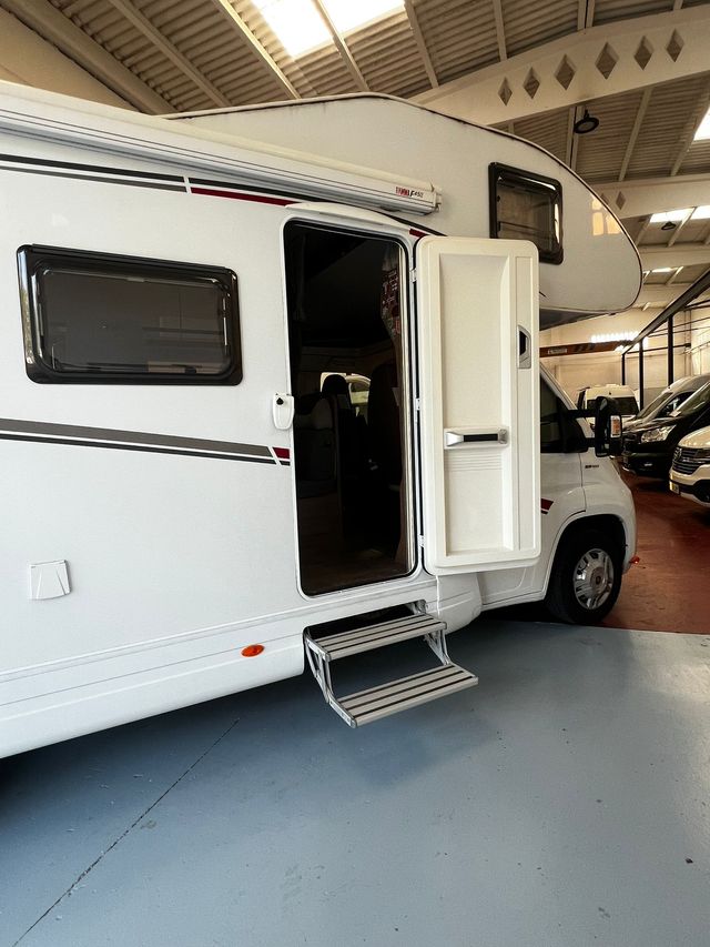 FIAT Ducato 2019 autocaravana Dethleffs  6 PLAZAS 
