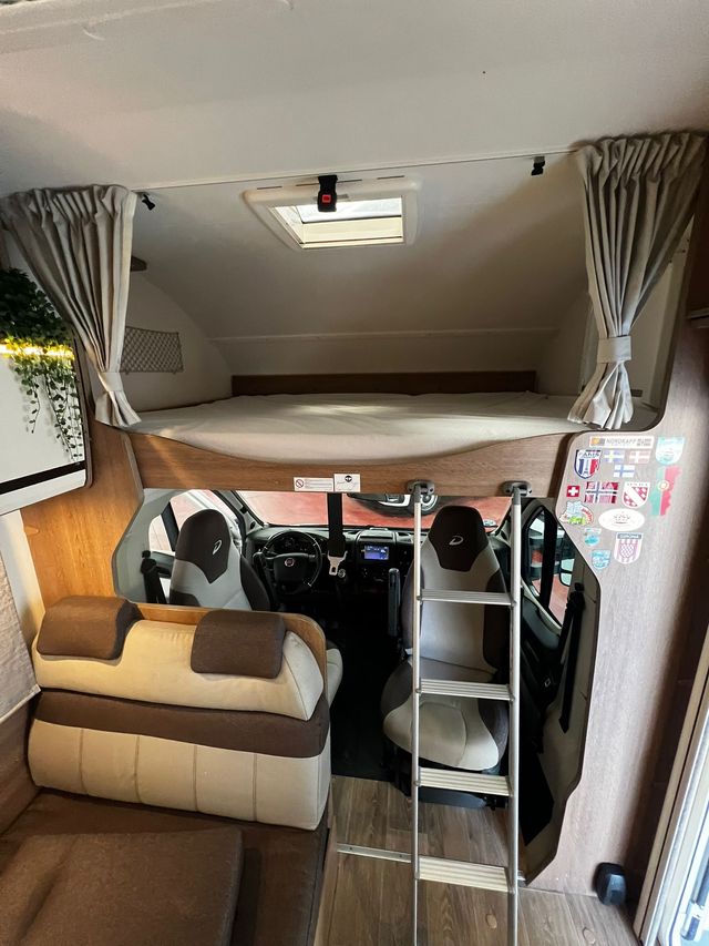 FIAT Ducato 2019 autocaravana Dethleffs  6 PLAZAS 