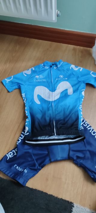 Maillot ciclismo Movistar Canyon