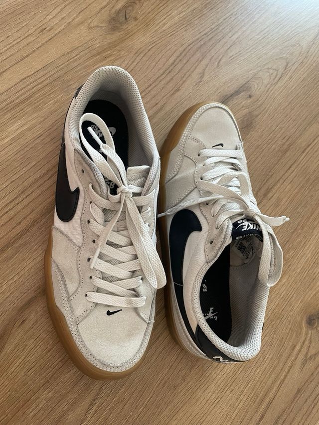 Zapatillas Nike SB - Beige/Negro