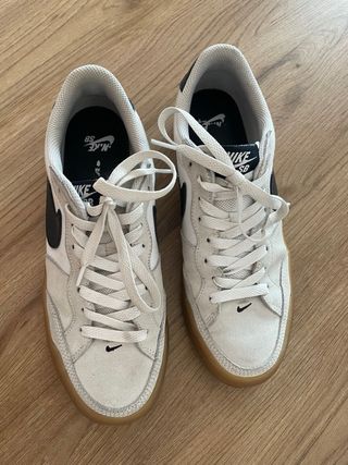 Zapatillas Nike SB - Beige/Negro