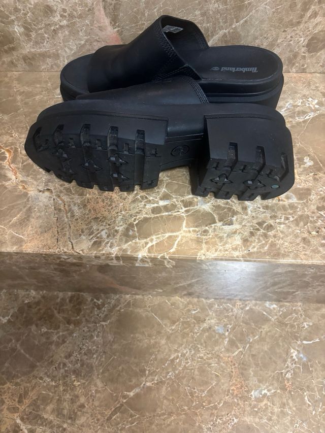 Timberland - Zuecos negros plataforma