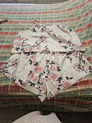 Nuevos. 3 Pijamas 5XL - Ropa de dormir