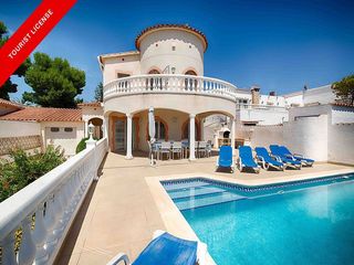 Chalet en venta en Empuriabrava en Castelló d´Empúries