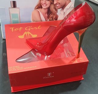 Top Girl - Colonia en estuche rojo