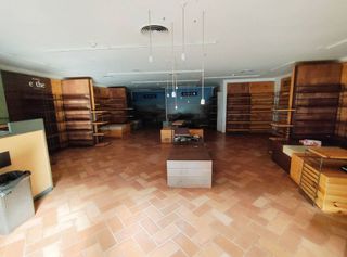Local comercial en alquiler en Zona Industrial en Barbera del Vallès