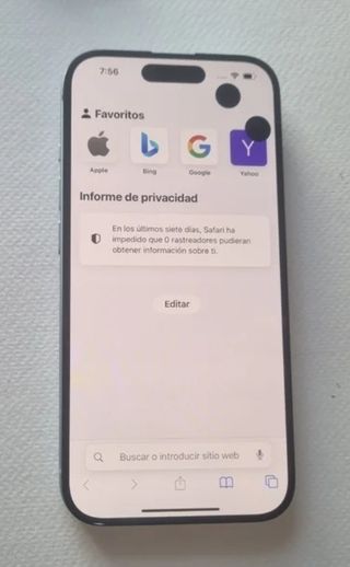 Pantalla iPhone 15 tara