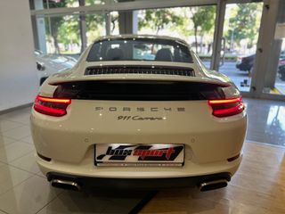 Porsche 911 Carrera