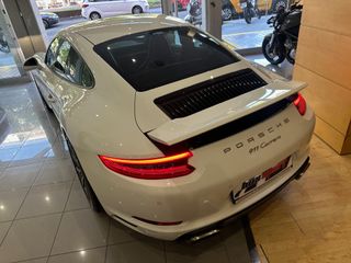 Porsche 911 Carrera