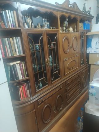 Mueble salón madera clásico