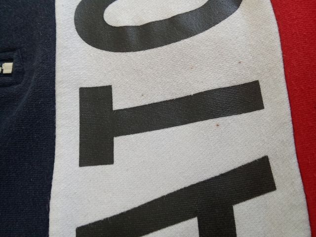 Felpa blu e rossa ampia, tg L ma veste anche una M