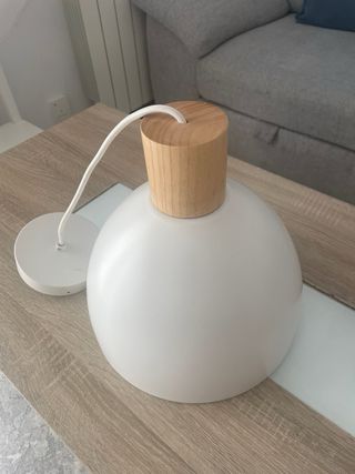 Lámpara colgante IKEA blanco-madera