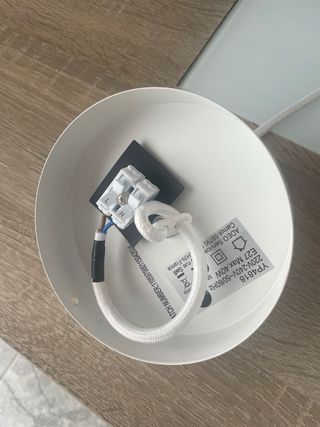 Lámpara colgante IKEA blanco-madera