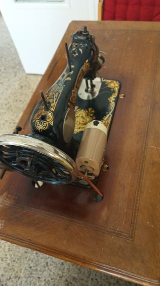 Máquina coser antigua Naumann