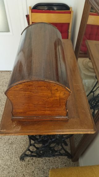 Máquina coser antigua Naumann