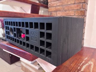 B&W (Bower & Wilkins) CC3 altavoz central