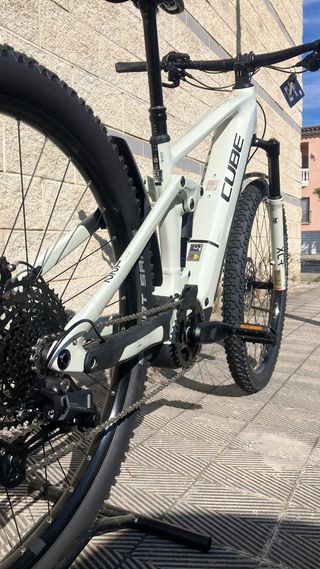 Bicicleta eléctrica Cube Stereo M