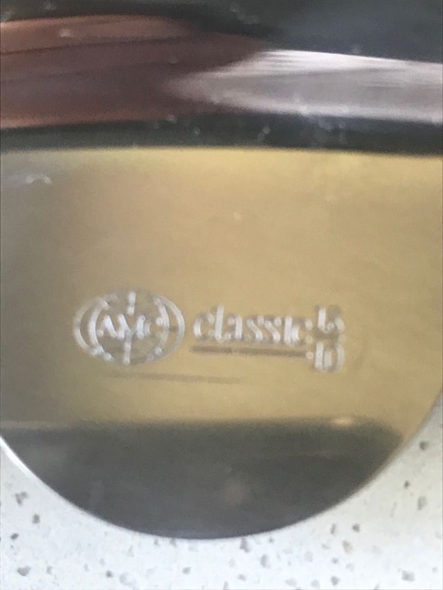 8 mezzelune da applicare sui bordi del piatto.