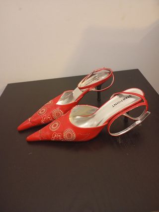 Zapatos Star Point rojos