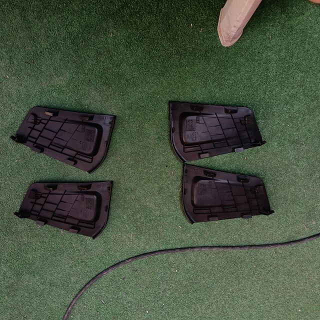 4 Tapas Portón Seat León MK3