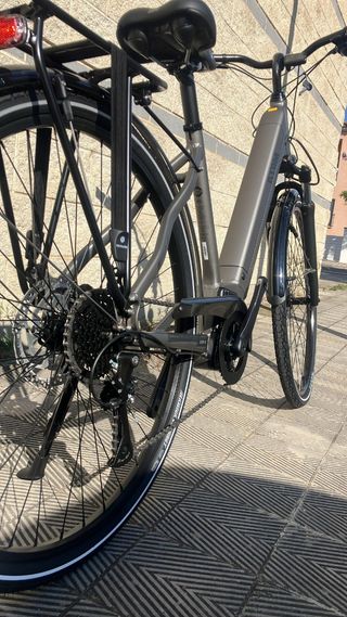 Bicicleta eléctrica BH Atom City