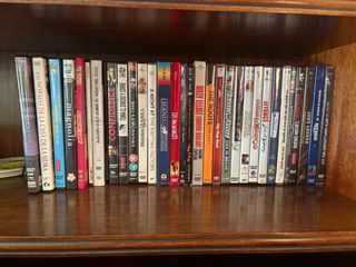 28 DVDs Películas y conciertos- Varias