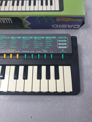 Casio SA-5: Piano Portátil