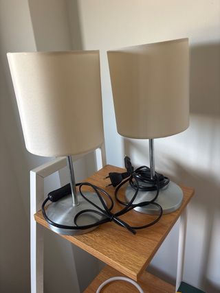 2 Lámparas de Mesa - Beige y Plata