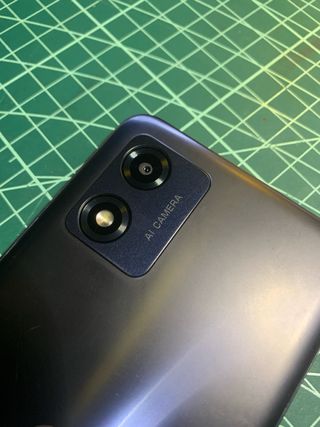 Motorola e13 64 GB, smartphone USB_C di grado A/B+