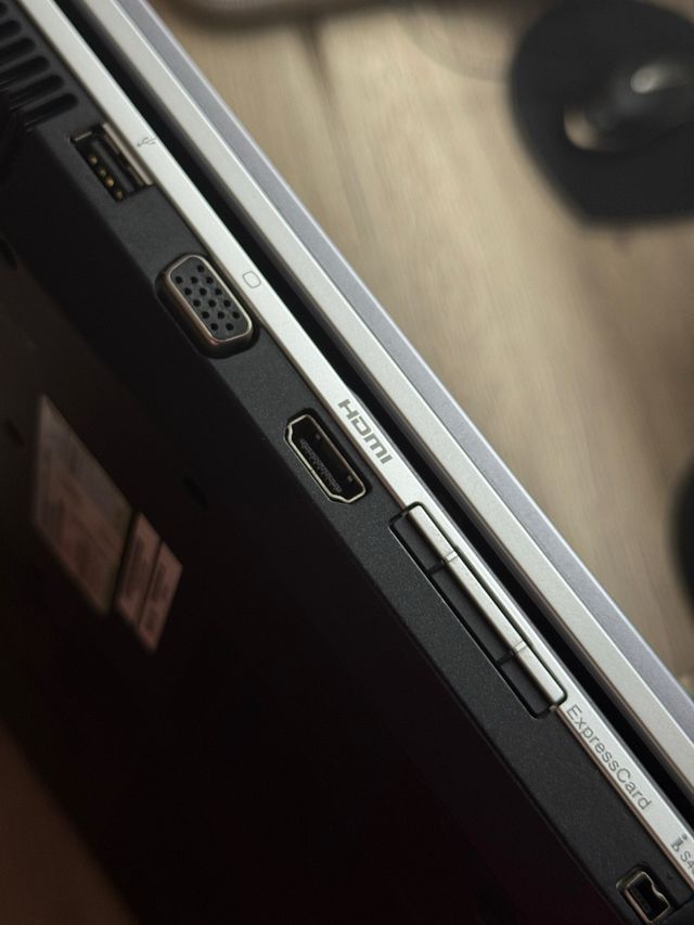 Portátil Sony VAIO PCG-8131M gris