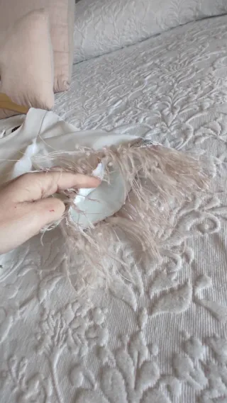 Vestido blanco ceremonia + tocado pelo