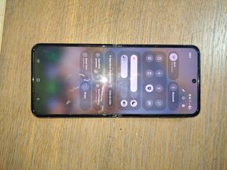 Samsung Galaxy Z Flip 4 - lilas