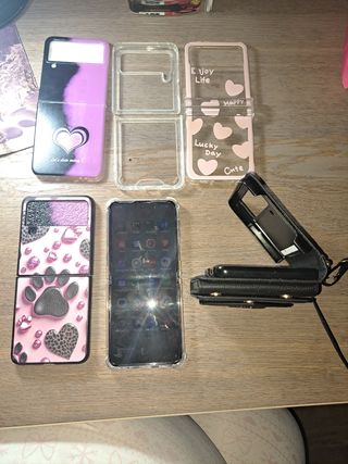 Samsung Galaxy Z Flip 4 - lilas