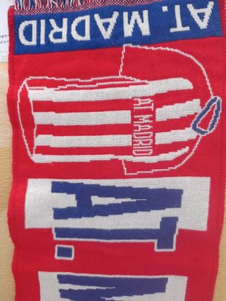 Atlético de Madrid , BUFANDA - Nunca Dejes de Anim