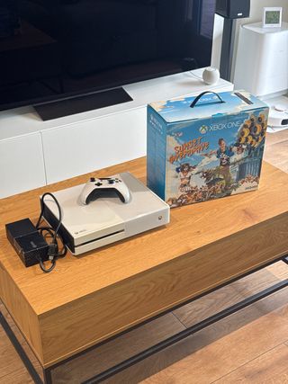 Xbox One Blanca - Edición Sunset Overdrive