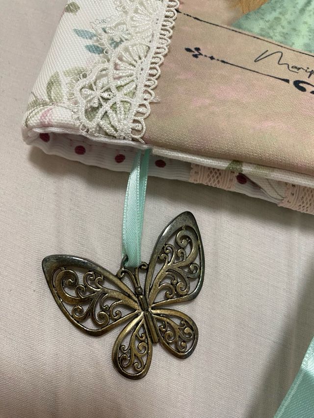 Funda libro artesanal