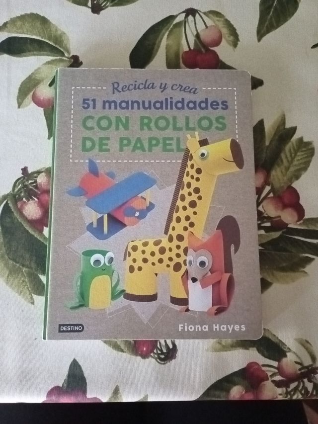 51 manualidades con rollos de papel.