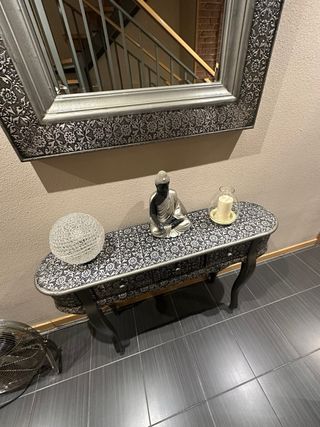 Consola recibidor elegante